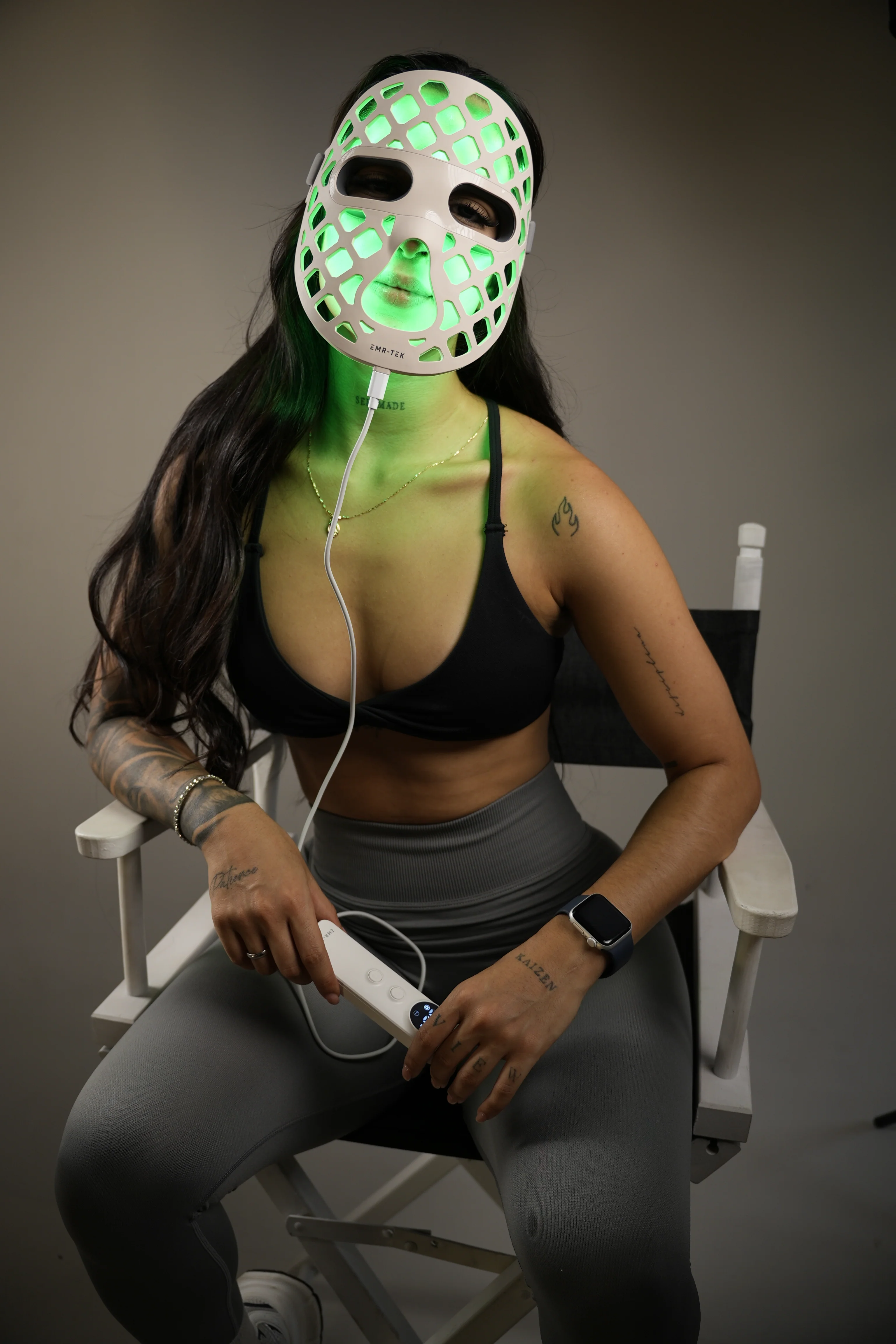 ETERNO Mask -  LED Skincare Multi-Light Rejuvenation - Image 10